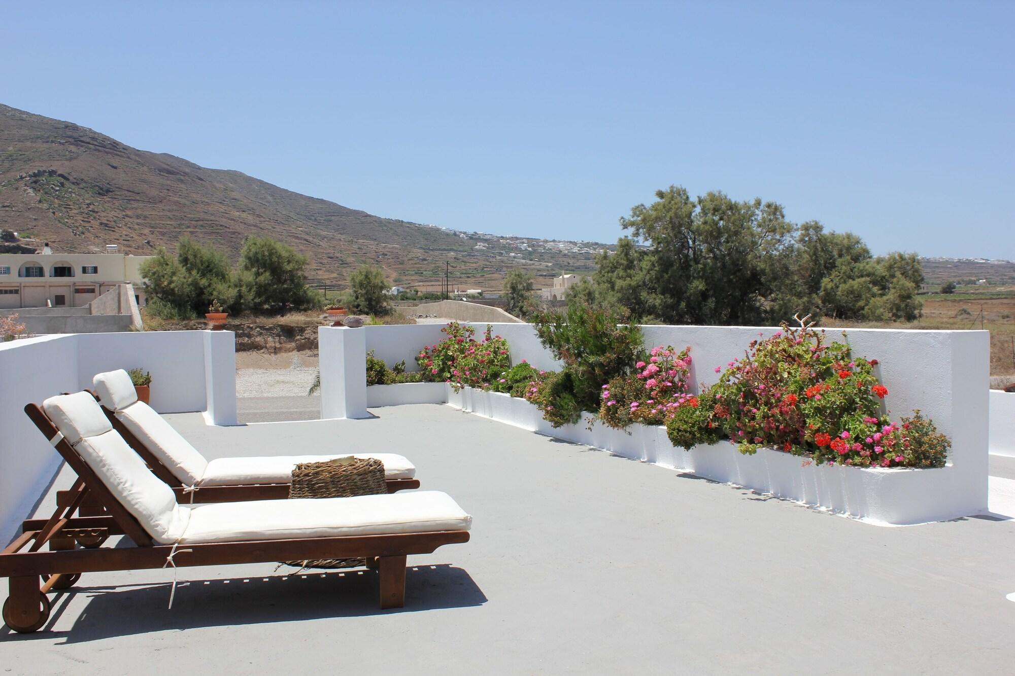 Vrachia Studios & Apartments Oia  Exterior photo