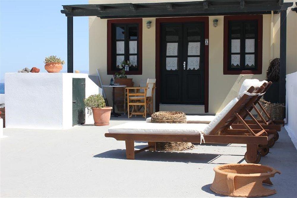 Vrachia Studios & Apartments Oia  Exterior photo