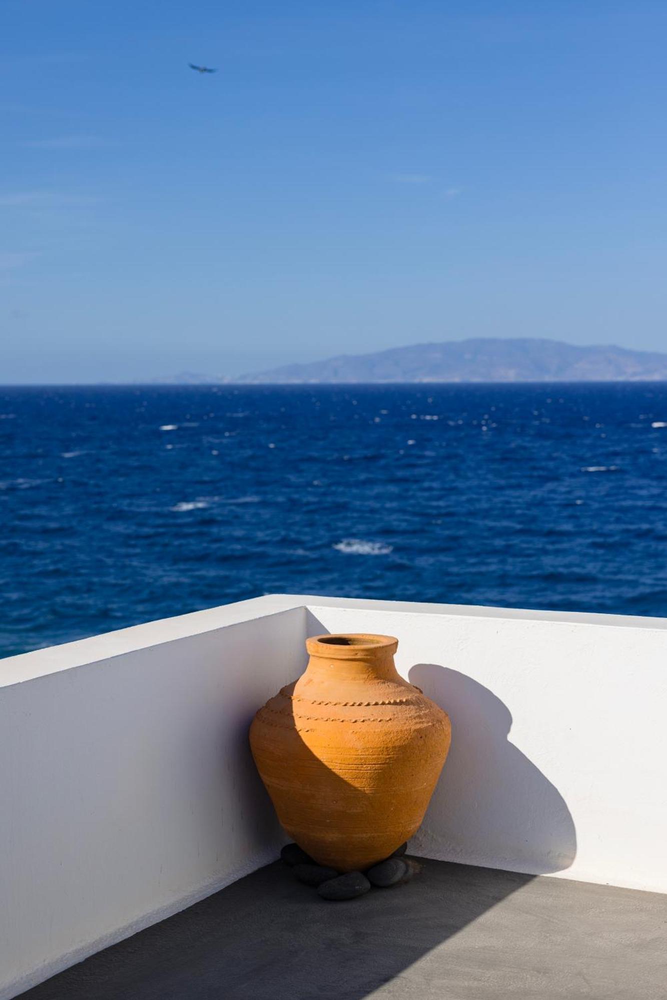 Vrachia Studios & Apartments Oia  Exterior photo