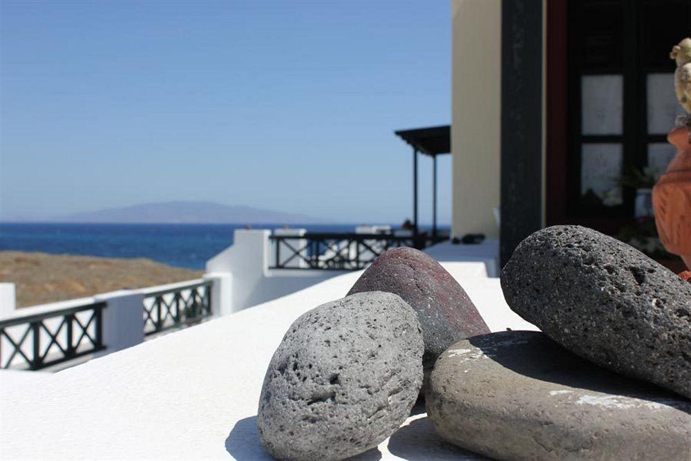 Vrachia Studios & Apartments Oia  Exterior photo